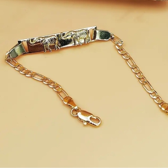 14k gold plated bracelet with elephants on NWT plate - Picture 1 of 4